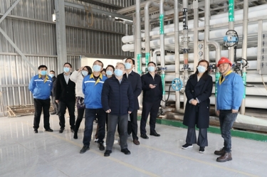 2022年12月15日，时任浙江省发展改革委党组成员、副主任吴红梅莅临304永利集团调研企业用能、节能工作